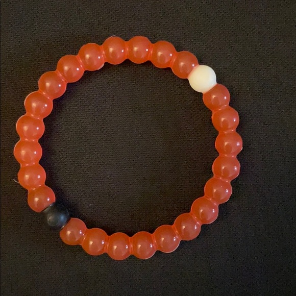 NWOT save the children clear red Lokai - medium - Picture 4 of 5